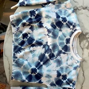 Awesome girls tie dye sweatshirt!! Size 8